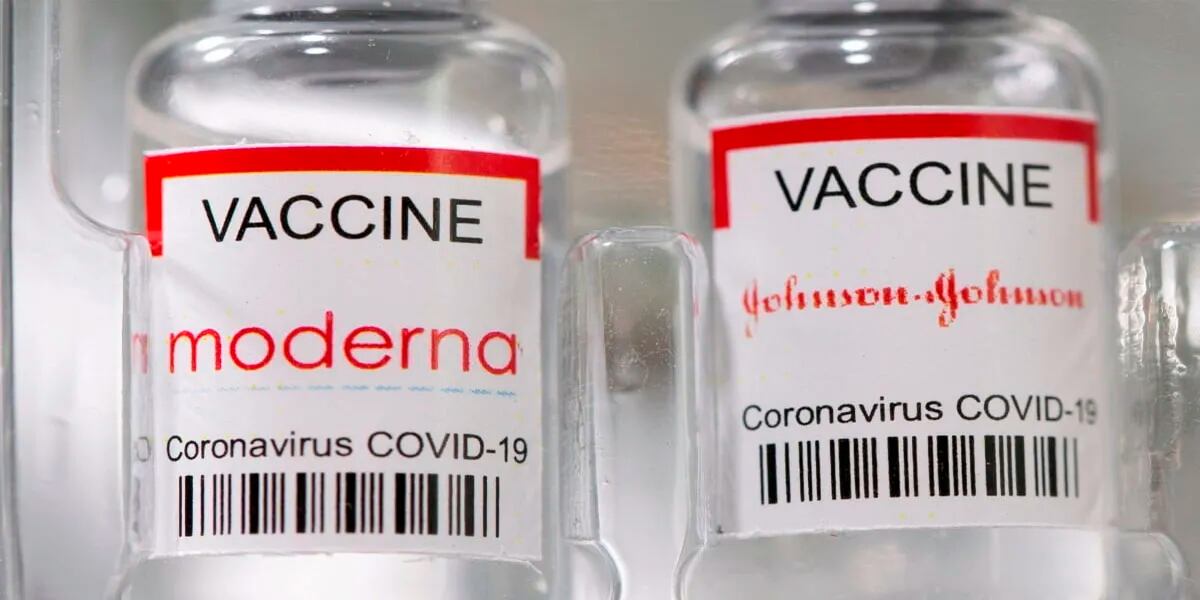 Estados Unidos aprobó la combinación de vacunas de Moderna y Johnson & Johnson como dosis de refuerzo contra el coronavirus