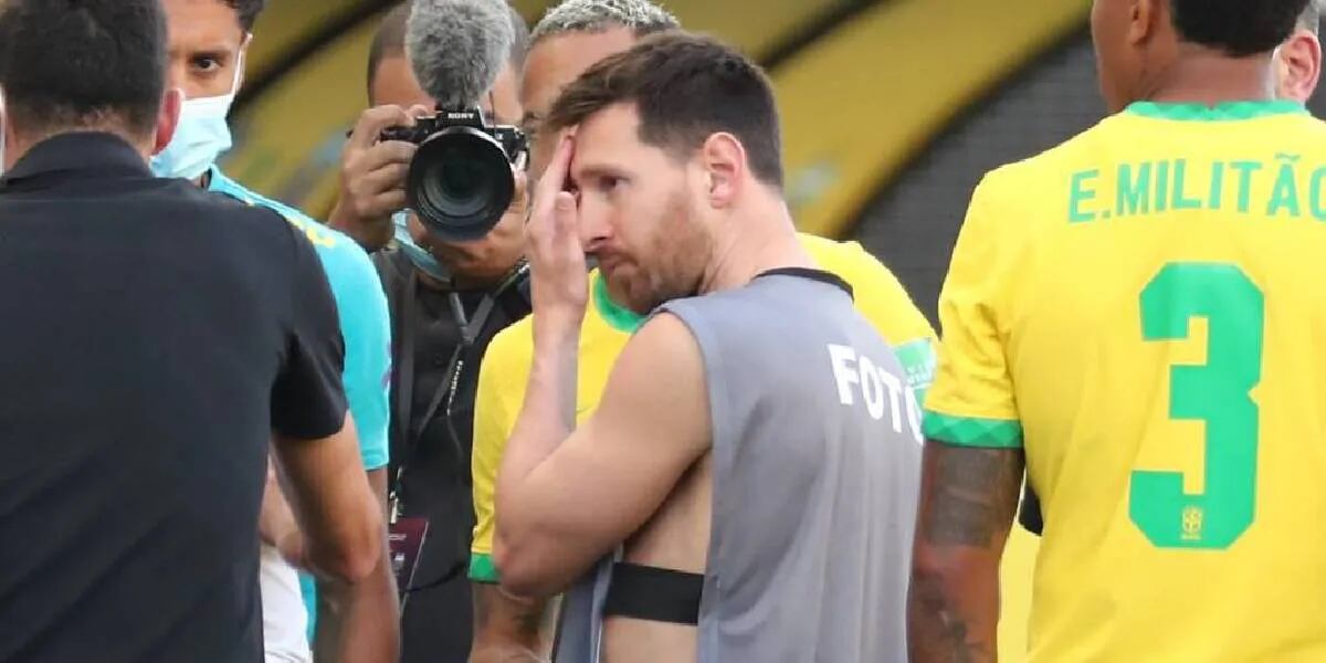 Salió a la luz la razón por la que Lionel Messi se puso la pechera de fotógrafo en Brasil