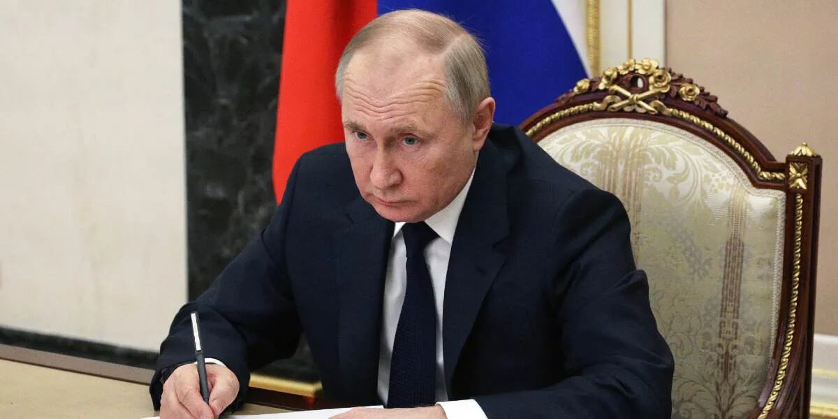 Vladimir Putin amenazó a los países que apoyen a Ucrania con “ataques relámpagos”