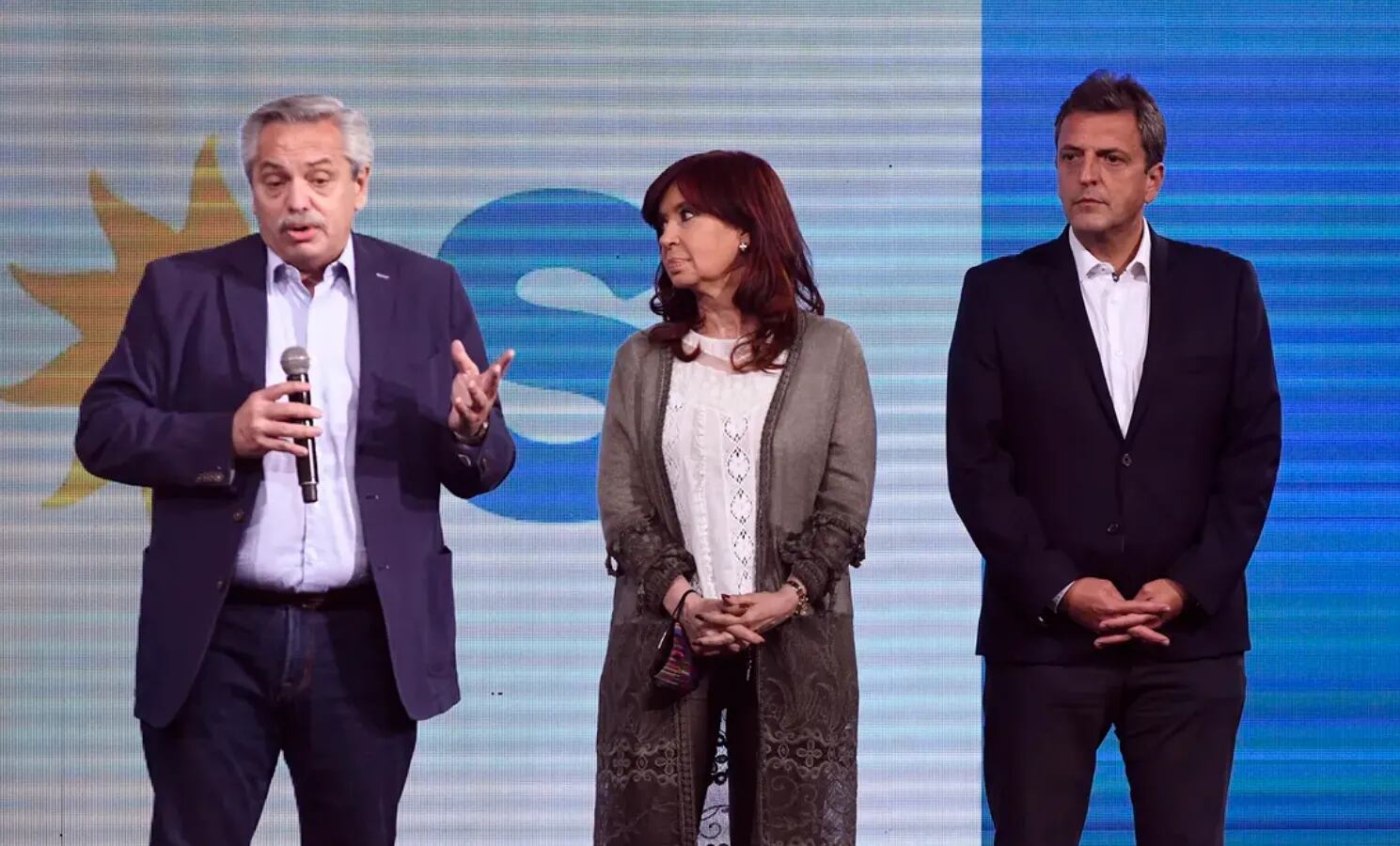Alberto Fernández y Cristina Kirchner ya renunciaron a ser candidatos presidenciales. ¿Queda en pie Sergio Massa?