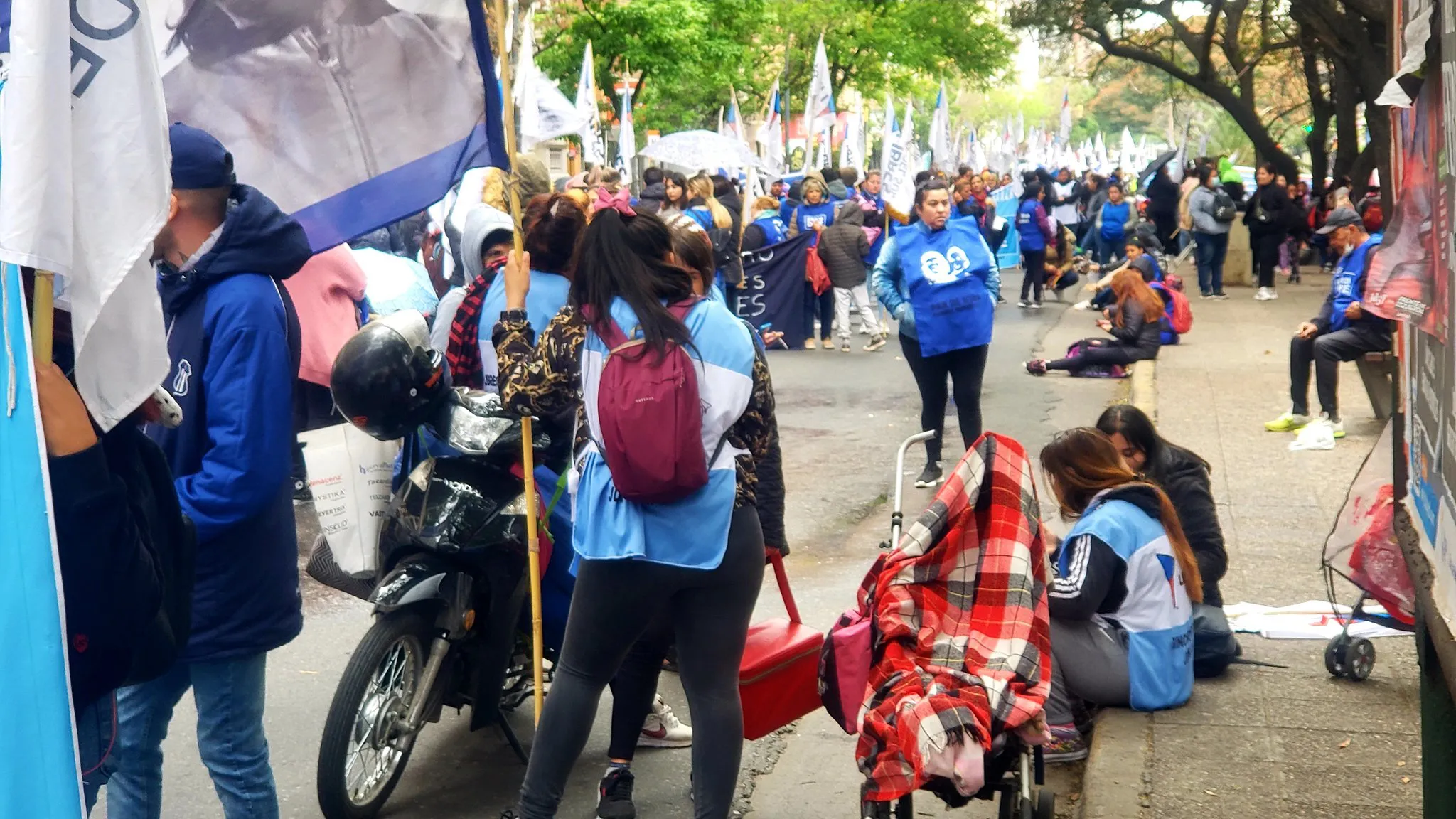 Los comerciantes de Córdoba reclaman ayuda por las manifestaciones y piquetes que les impiden trabajar