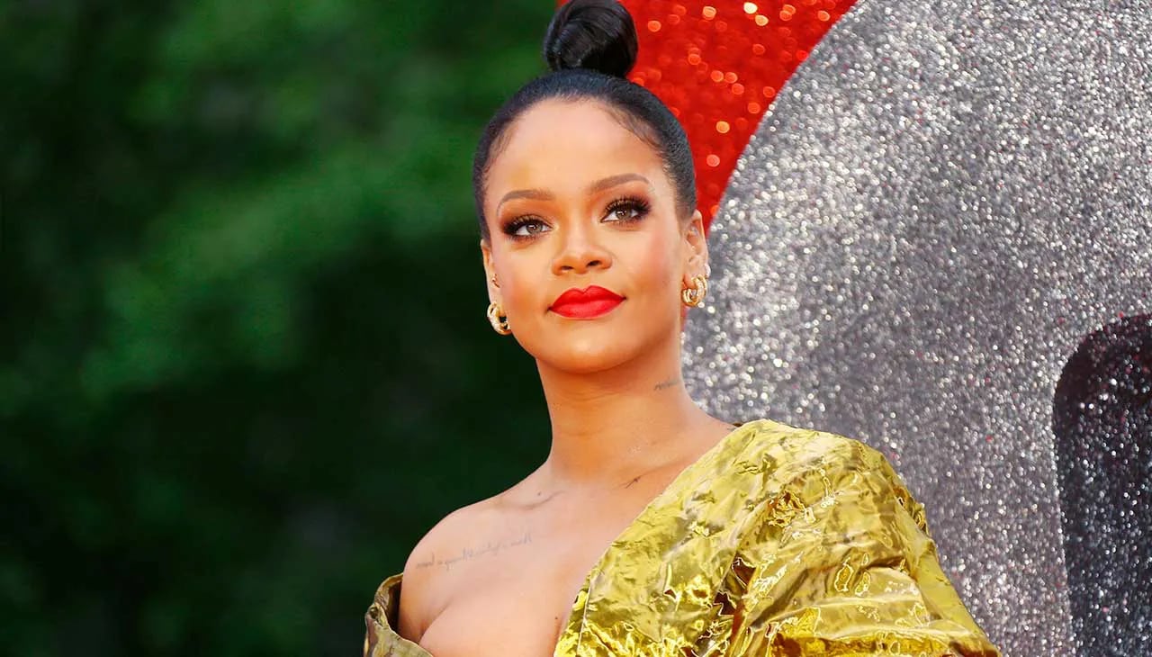 Rihanna compartió sus secretos beauty: “Mi tipo de piel es tan complicado como el de los hombres”