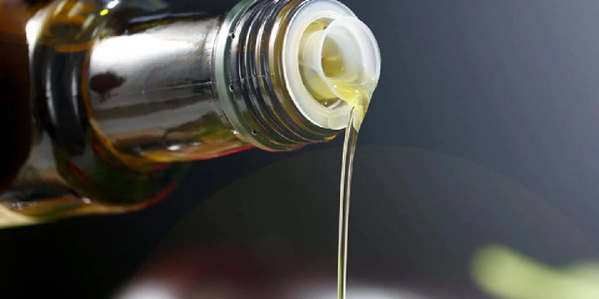 La ANMAT prohibió la elaboración y comercialización de un aceite de oliva por considerarla “ilegal”