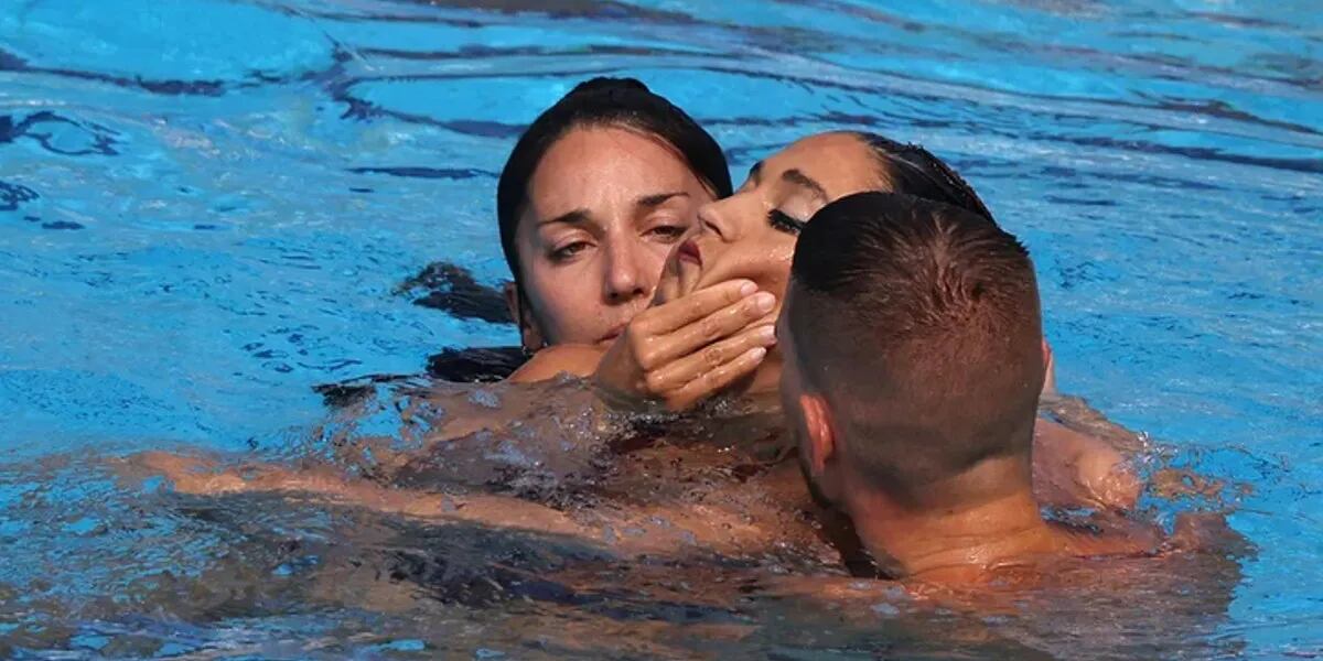 Se desvaneció una nadadora en el Mundial de Natación artística y la salvaron de milagro
