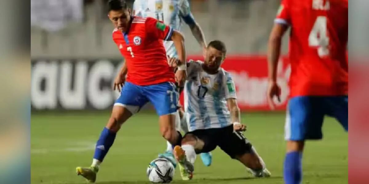 Cómo quedó el tobillo del Papu Gómez tras el partido con Chile