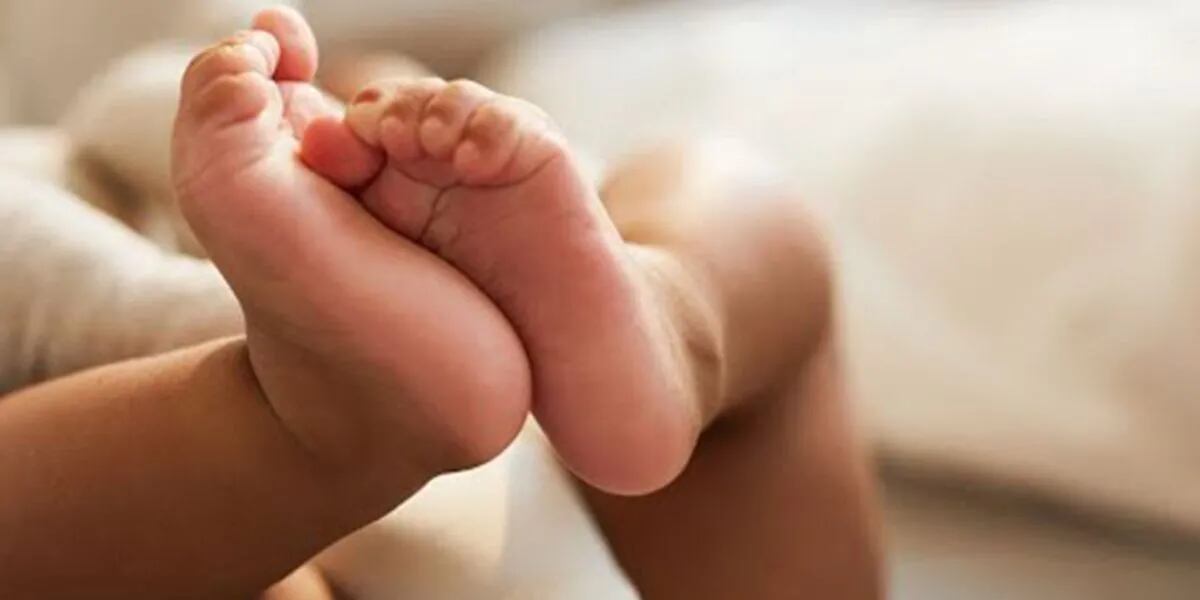 Menos del 20% de los recién nacidos contraen coronavirus de sus madres, según un estudio