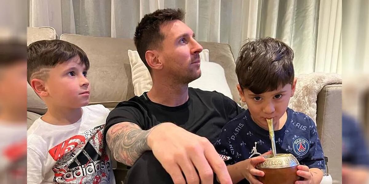 Mates, sonrisas y lengua afuera: las fotos de Lionel Messi con sus hijos tras el triunfo de la Selección