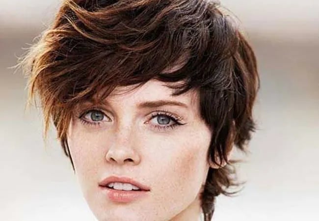 Los 7 cortes de pelo corto con capas que más favorecen según los peluqueros  | Mia FM