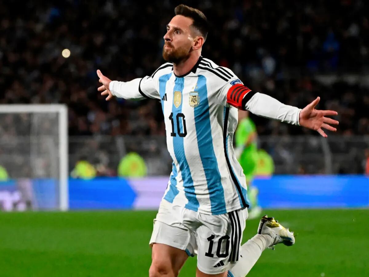 Lionel Messi estrenó sus botines con un golazo a Ecuador y un detalle se robó toda la atención: “Una hermosura”