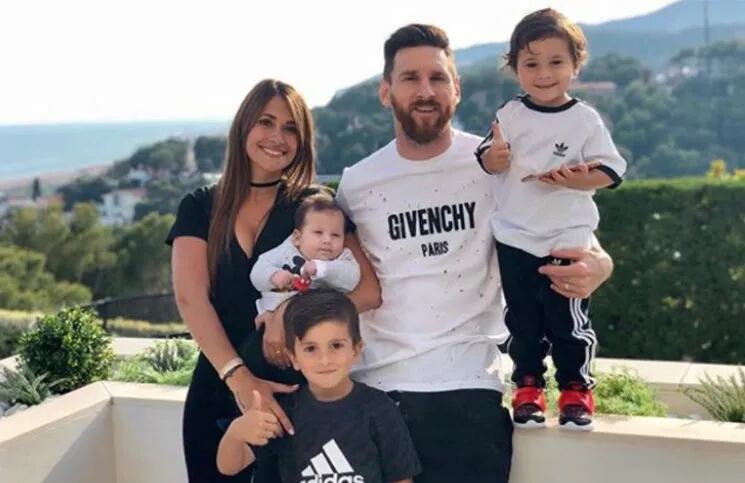 Las fotos de la casa (mansión) donde Lionel Messi está cumpliendo la cuarentena con su familia