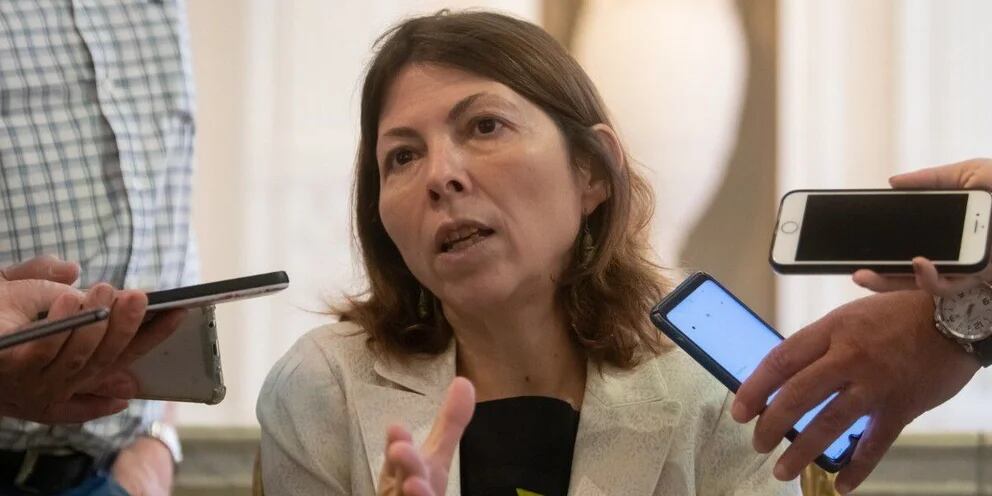 Silvina Batakis postergó la reunión prevista con el Club de París y adelantó que se reunirá con el FMI  