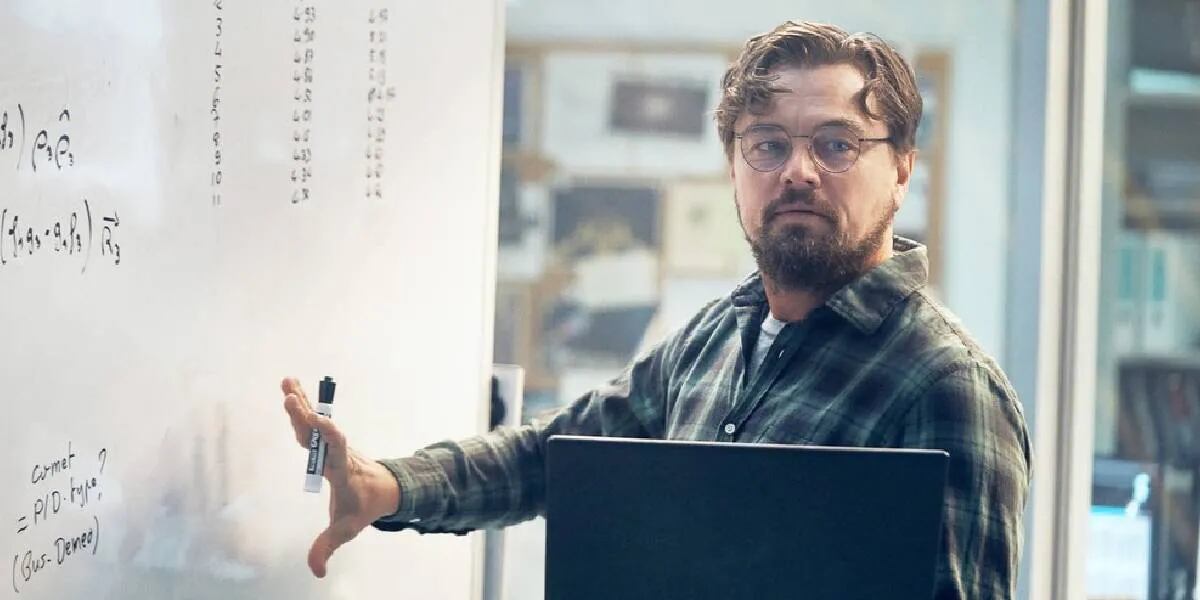Un astrónomo francés hizo de doble de Leonardo DiCaprio en “No miren arriba” para escribir ecuaciones complejas