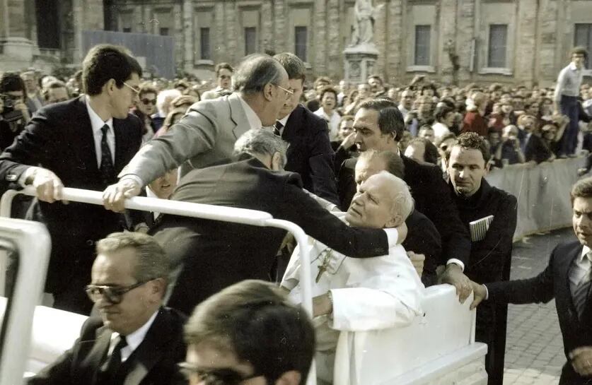 Cuando dos veces el Papa Juan Pablo II fue objeto de intentos de asesinatos