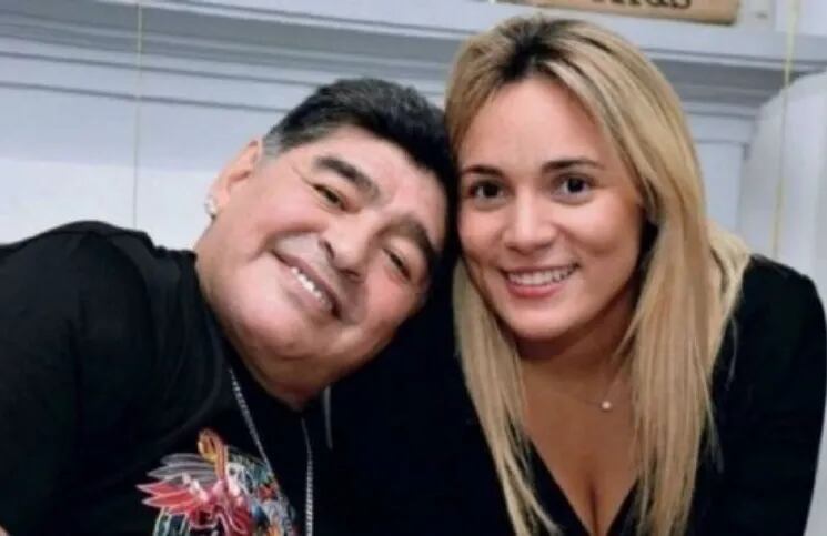 El homenaje de Rocío Oliva a Maradona (parecido al de Claudia Villafañe)
