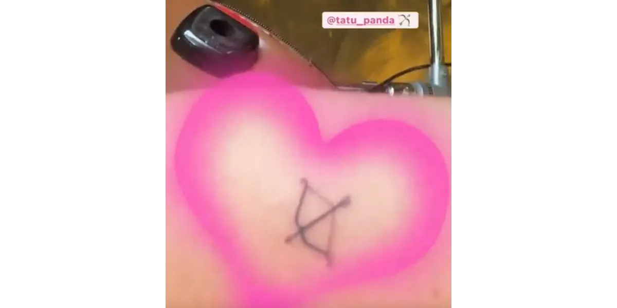 Tini Stoessel se hizo un romántico tatuaje en medio de sus vacaciones con Rodrigo de Paul