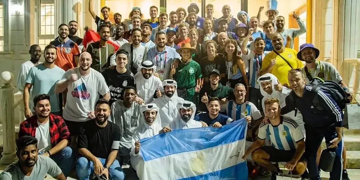 Un jeque árabe fanático de la Selección conoció a cordobeses y los invitó a una megadiesta donde hasta jugaron con leones
