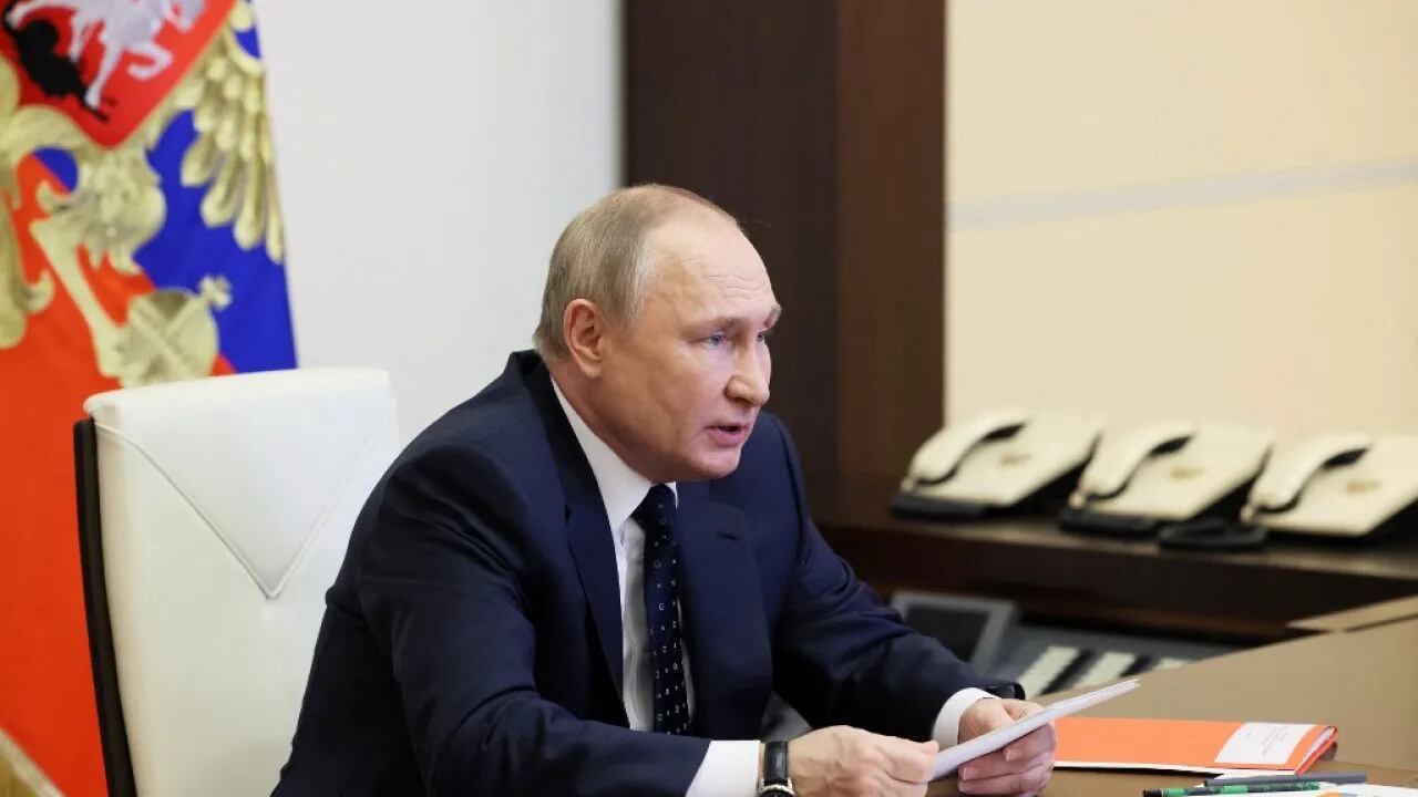 Vladimir Putin anunció la llegada de un nuevo misil hipersónico para la armada rusa y marcó líneas rojas para Occidente: “Invencibles”