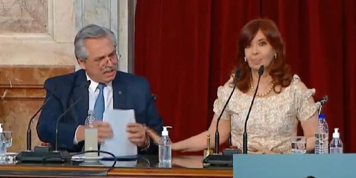 Cristina Kirchner “retó” a Alberto Fernández en pleno discurso: “Queda horrible”