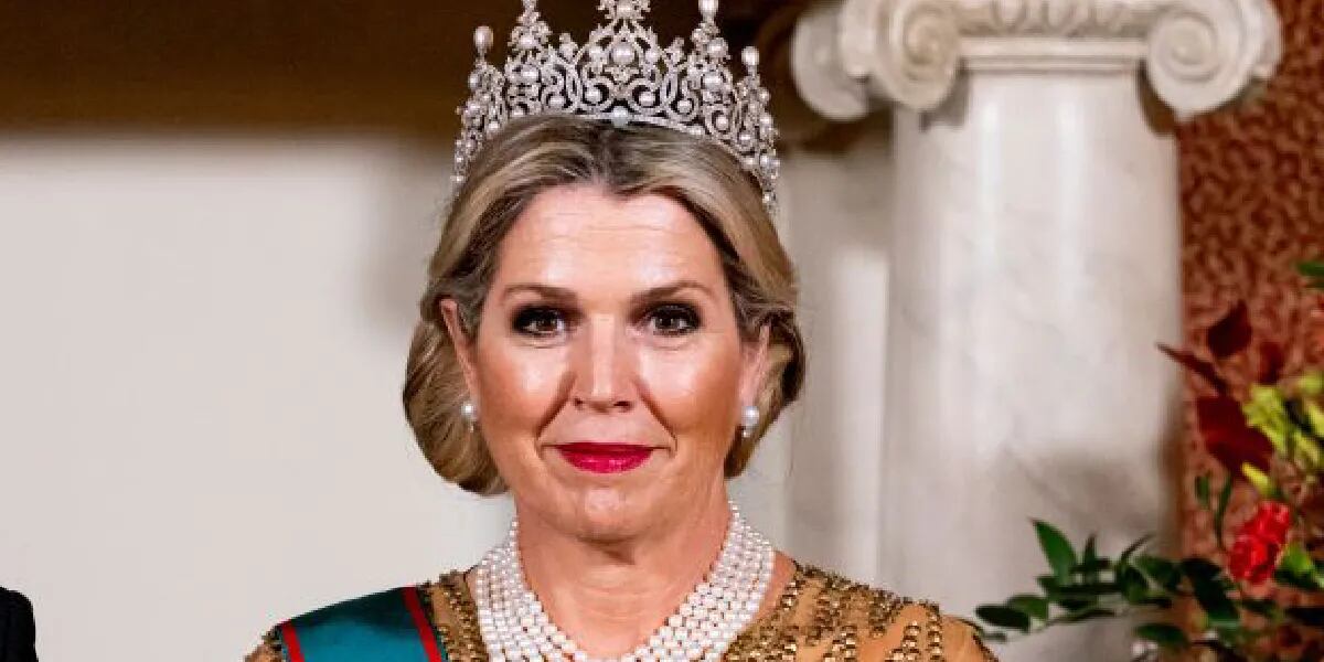 La historia detrás de la tiara de perlas que lució la Reina Máxima en una cena de Estado