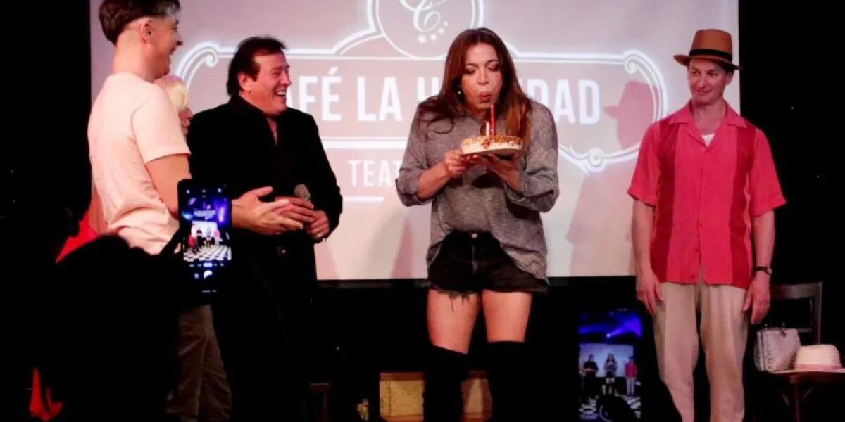 Lizy Tagliani festejaba su cumpleaños, metieron sorpresa bomba y la manejó como pudo: “A cantar”