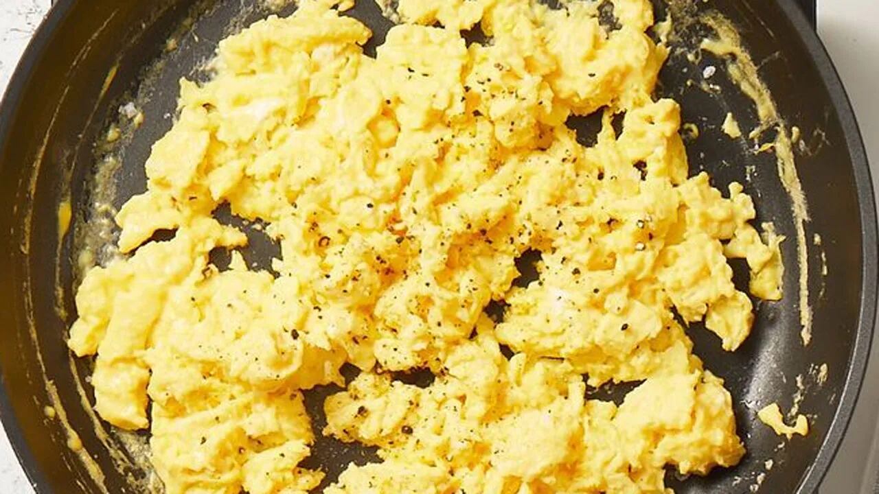 Cuáles son los errores más comunes que arruinan los huevos revueltos