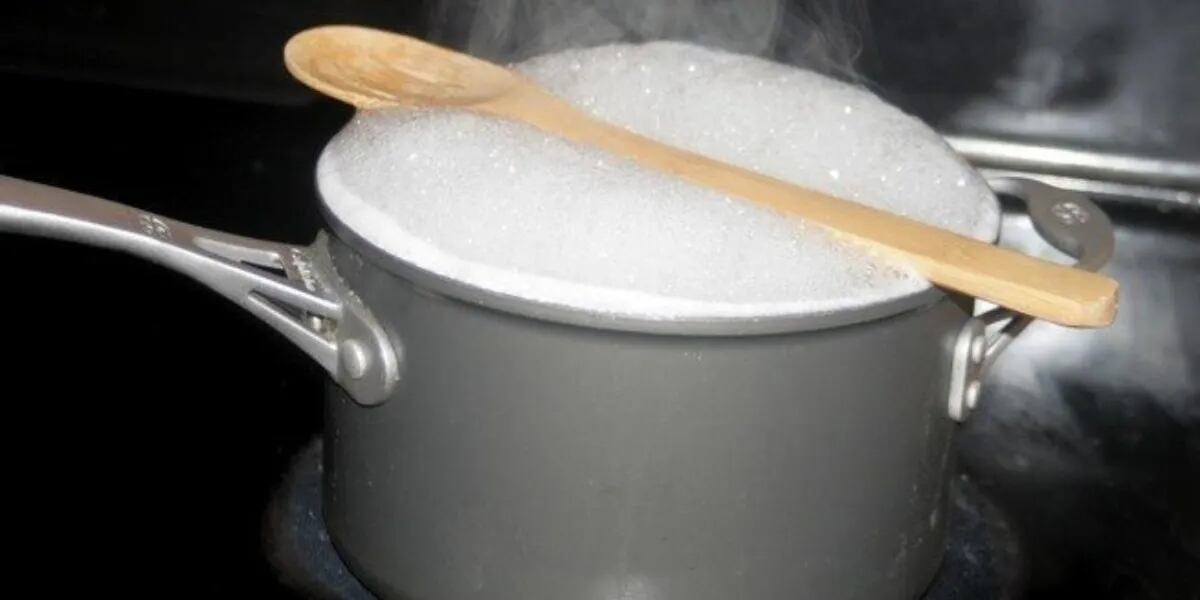 El truco definitivo para evitar que se desborde el agua hirviendo cuando cocinas pastas