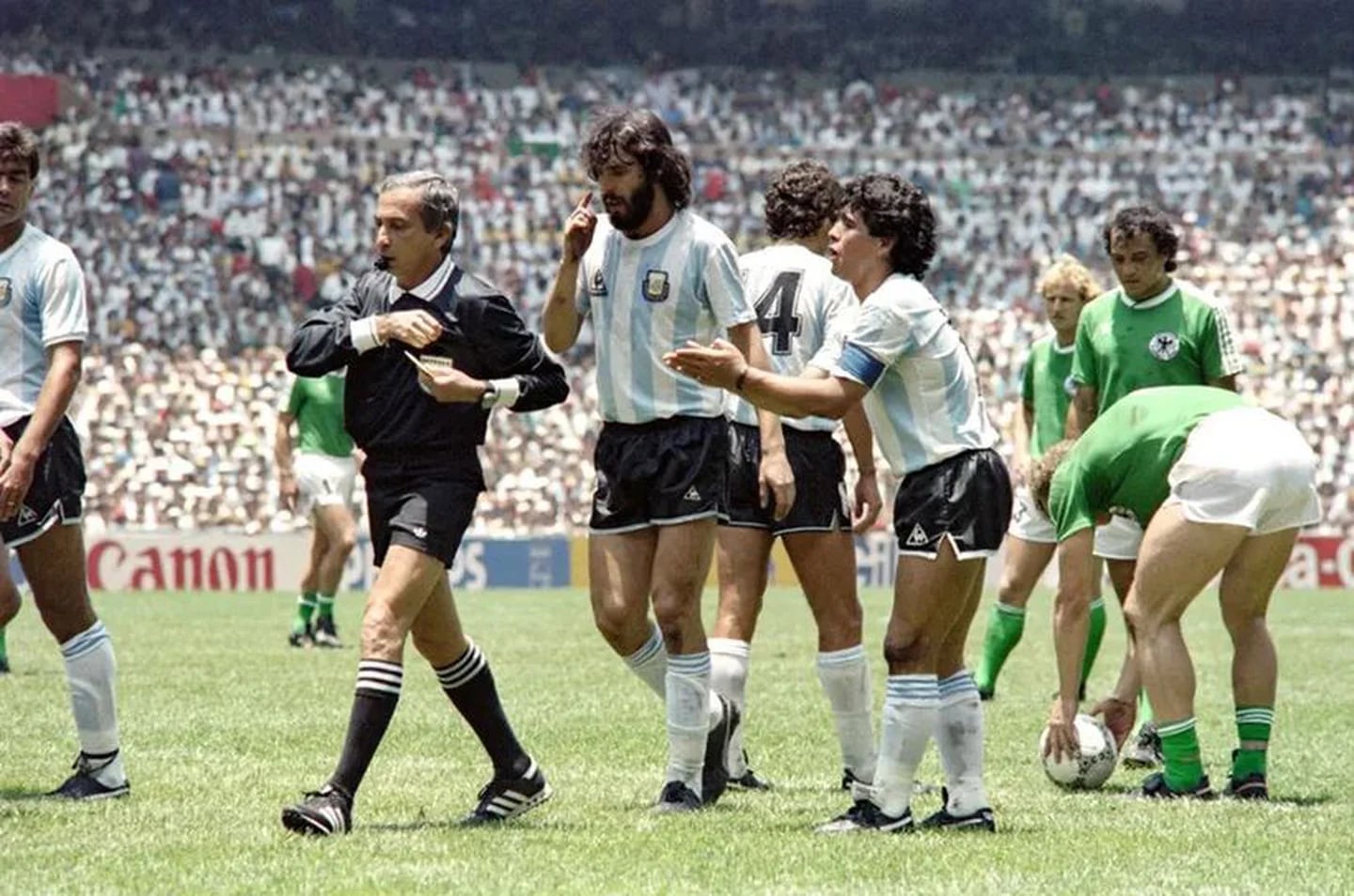 Una triste noticia conmocionó al mundo del fútbol: Tras sufrir problemas renales, murió el árbitro brasileño que dirigió la final del Mundial 1986 entre Argentina y Alemania, Romualdo Arppi Filho