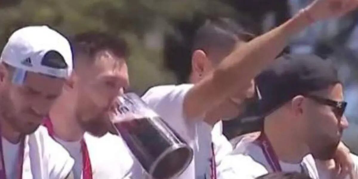 Los festejos de Argentina: Messi se armó una “jarra loca” y De Paul eligió champagne en una botella cortada