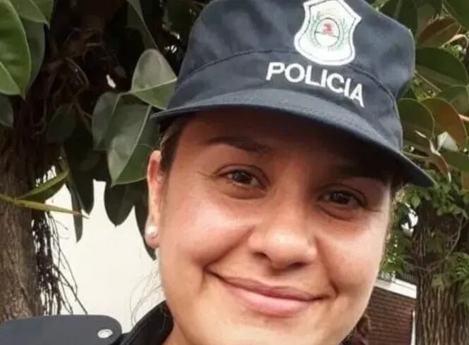 Murió la mujer policía baleada en la cabeza en su casa: investigan si fue femicidio o suicidio