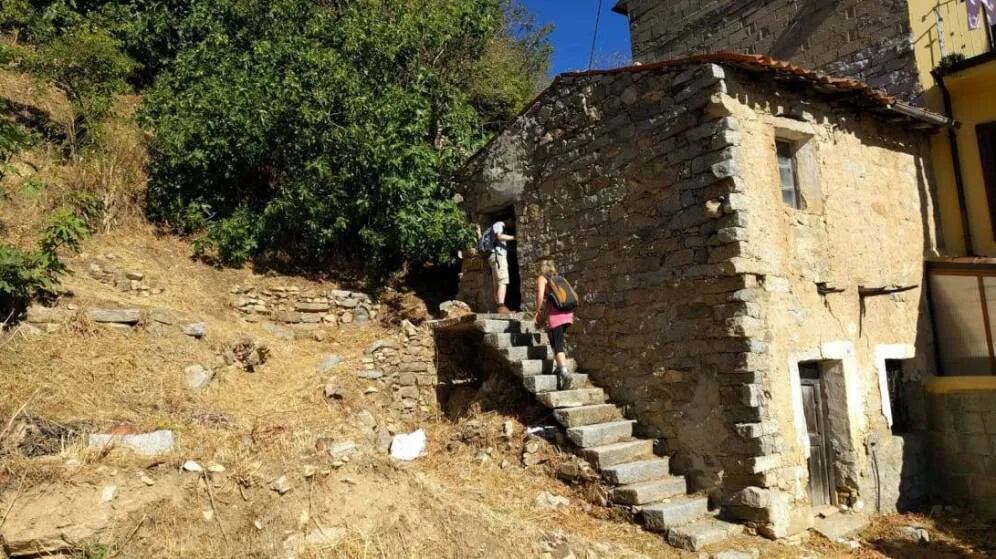 Venden casas en una isla de Italia a tan solo... ¡25 pesos! | Radio Mitre