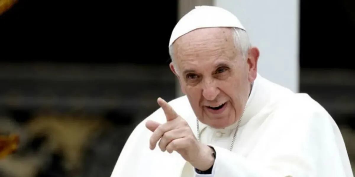 El Vaticano informó que el Papa Francisco “mejora progresivamente”