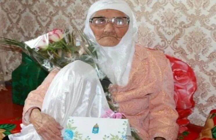 Tanzilia Bisembéyeva, la mujer más longeva del mundo falleció esta semana con 123 años. 
