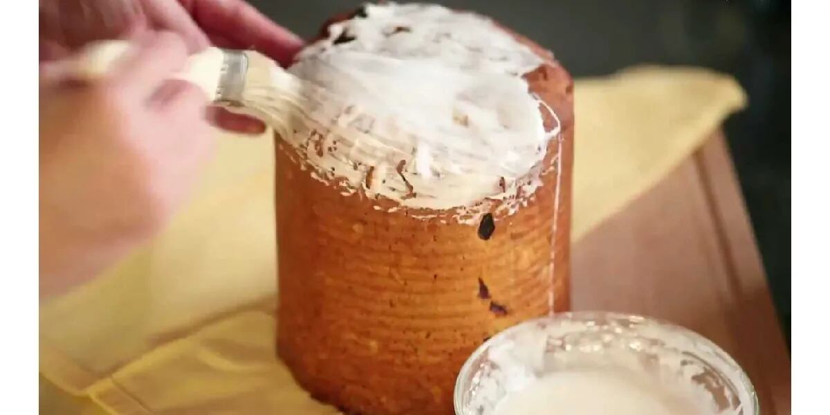 Pan dulce en lata de durazno: cómo preparar una receta fácil y sin molde para las fiestas