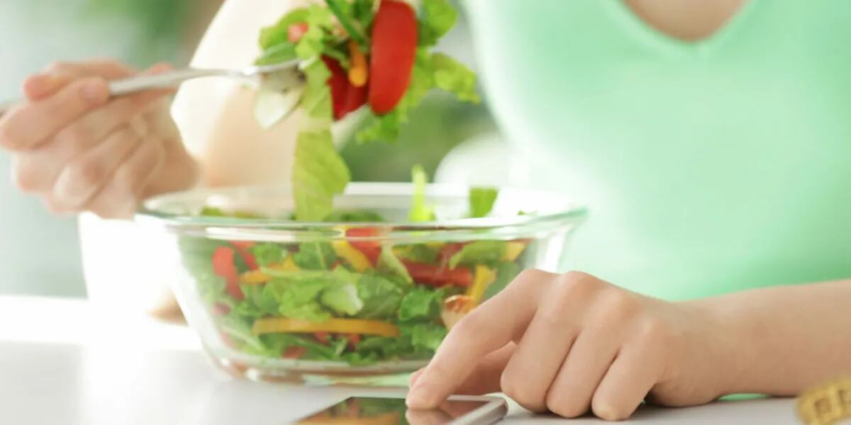 “Hago dieta y no bajo un gramo”: por qué pasa y cómo hacerlo de forma saludable