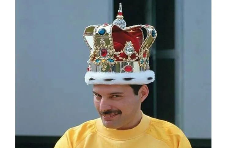 Freddie Mercury sigue enviando regalos de Navidad a sus familiares y amigos
