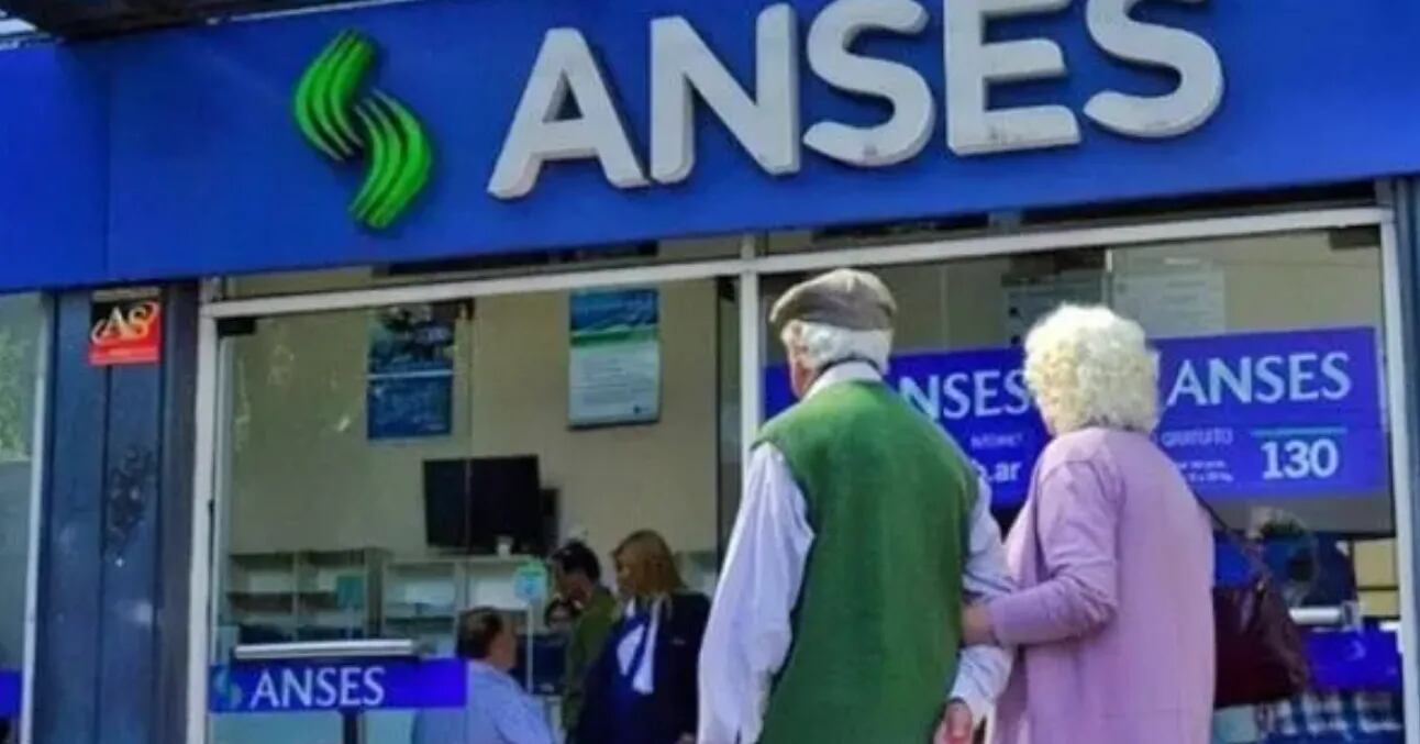 ANSES oficializó la suba en jubilaciones y asignaciones familiares: cómo quedaron los montos