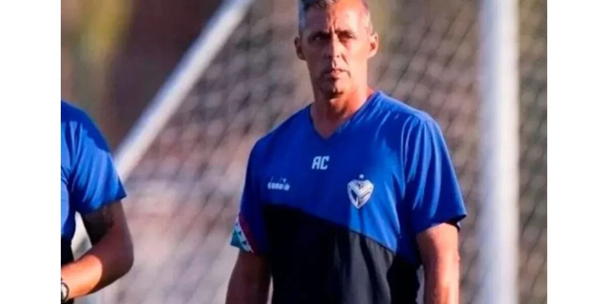 Conmoción: murió Hernán Manrique, DT de la reserva de Vélez, minutos antes del partido ante Racing