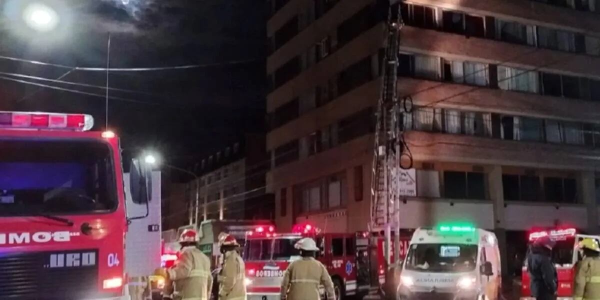 Bariloche: un incendio en un complejo turístico dejó cuatro heridos graves y 900 personas evacuadas