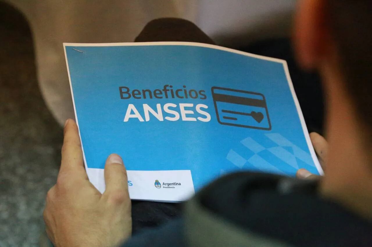 ANSES paga el bono extra anual de hasta $51.119: cómo solicitarlo