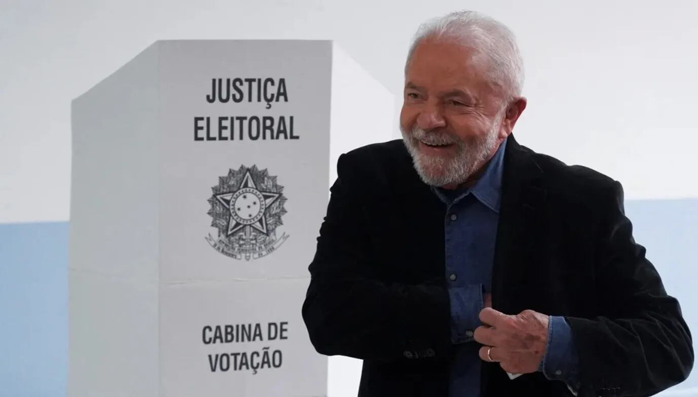 Votó Lula da Silva: “Hoy Brasil define un modelo de país”