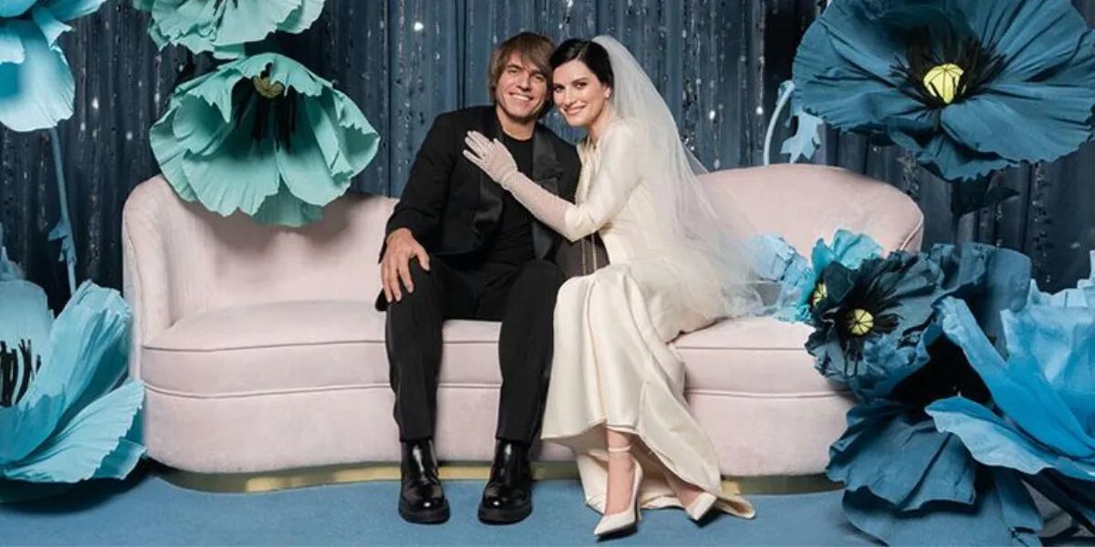 Se casaron Laura Pausini y Paolo Carta con una repentina ceremonia que desconcertó a todos: “Hemos dicho si”