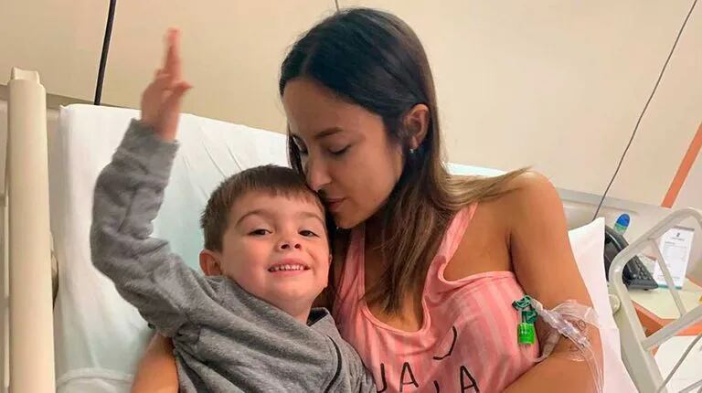 Tras la delicada operación, Lourdes Sánchez volvió a su casa con el Chato Prada