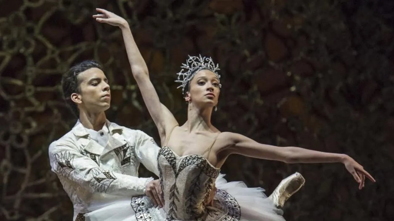 "El Cascanueces" será transmitido por el Teatro Colón con coreografía de Rudolf Nureyev