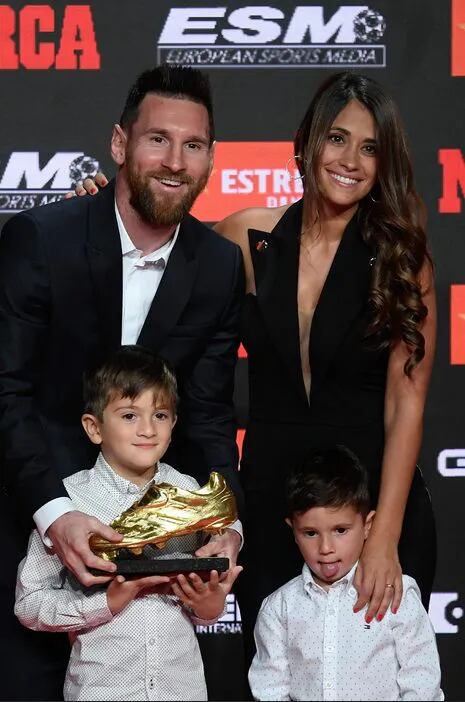 Las muecas y travesuras de Mateo Messi en la gala de la Bota de Oro