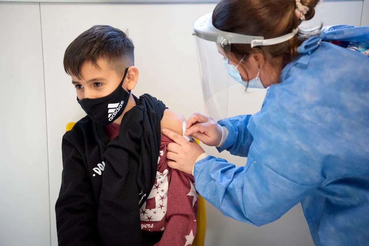 La ANMAT aprobó la vacuna Pfizer para niños de 5 a 11 años