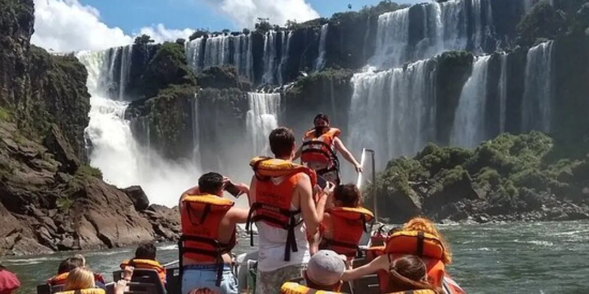 Rescataron 270.000 pesos en monedas de las Cataratas del Iguazú: qué harán con ellas
