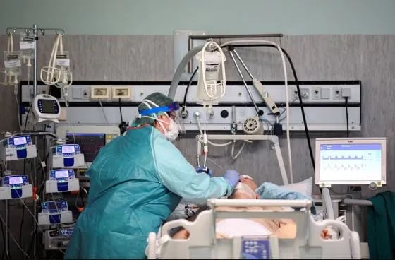 “El coronavirus es el ébola de los ricos”: la advertencia de médicos italianos ante el avance de la pandemia

