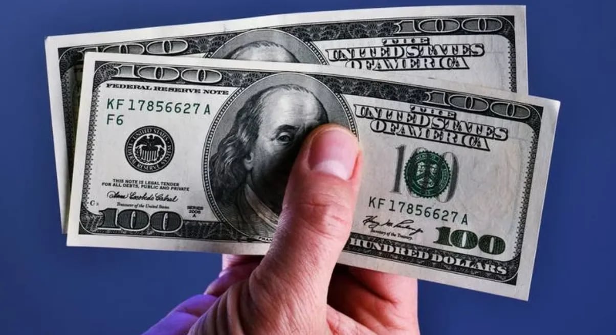 Plazo fijo o dólar ahorro: en qué conviene invertir si tenés más de $65.000 "guardados"