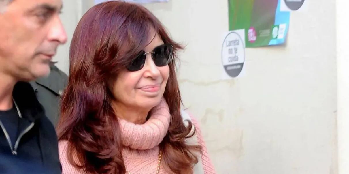 Causa Vialidad: Cristina Kirchner confía en que sus abogados “desnudarán la farsa guionada de los fiscales”