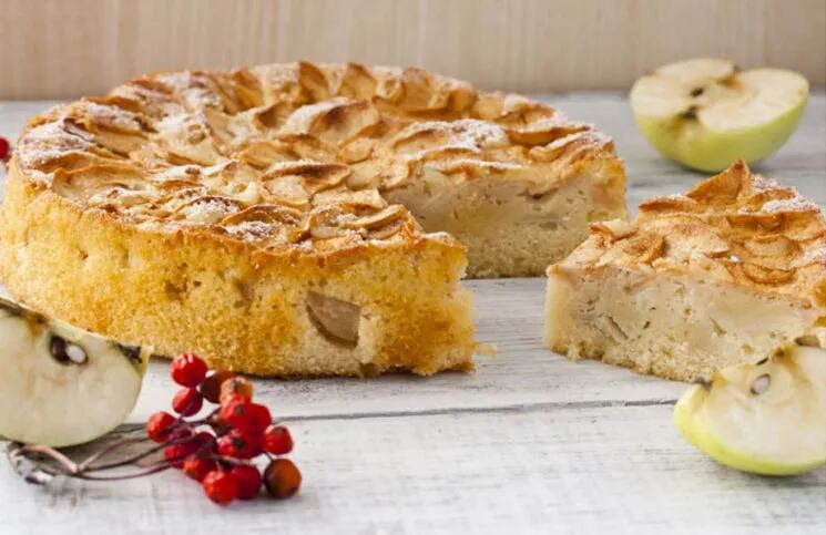 Torta húmeda de manzana: una receta fácil que te salvará una merienda